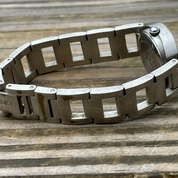 Roxy Quiksilver Ladies Wrist Watch Analog Silver Tone Quartz Metal Band Watch - Picture 4 of 12